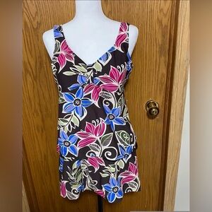 Really cute tankini and swim skirt with built in bottoms